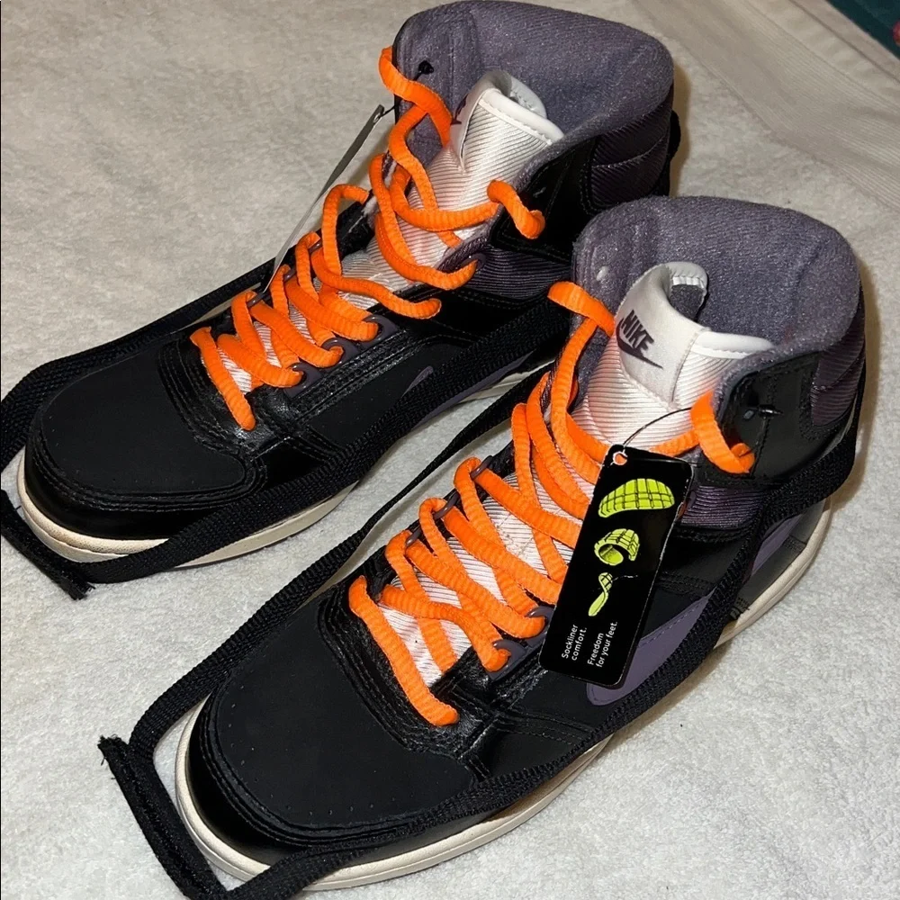 Nike Black High-Tops boys size 6.5